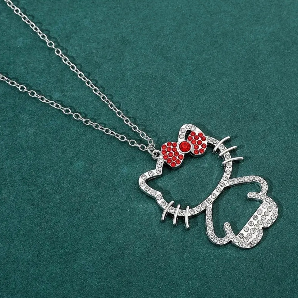Hello Kitty rhinestone crystals with a beautiful red bow. - Picture 6 of 6